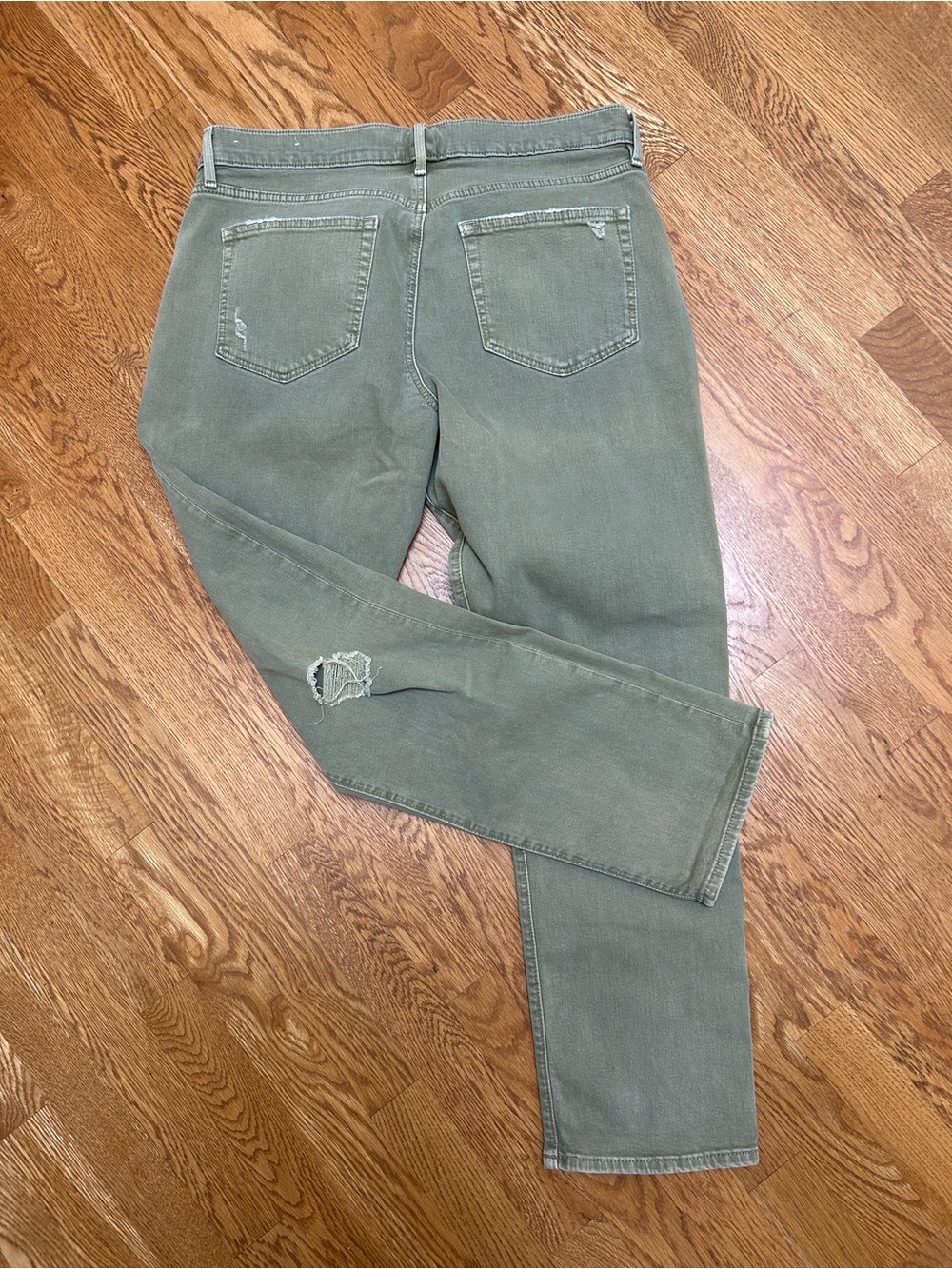 Women’s Khaki Boyfriend Jeans - Picture 2 of 3